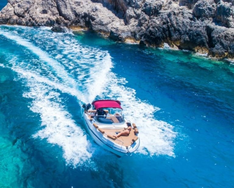 Meri Speedboat photo 2